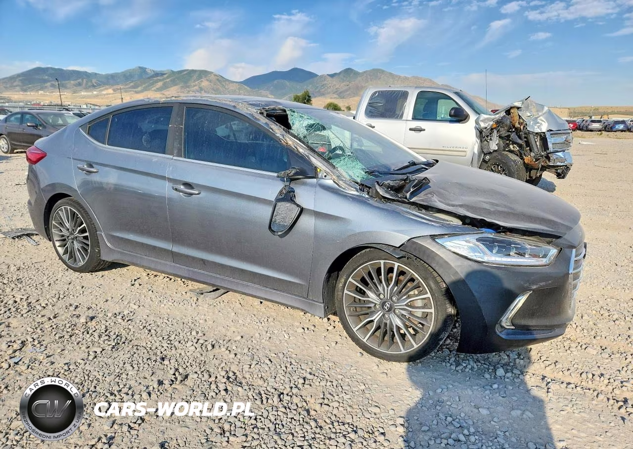 2018 Hyundai Elantra Sport VIN:KMHD04LB4JU665219 - 4