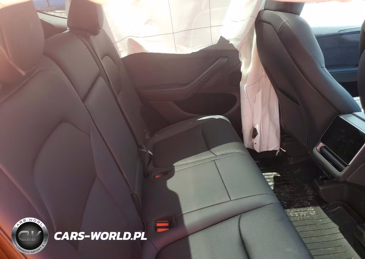 2026 Tesla Model Y VIN:7SAYGDEE8TA452729 - 11