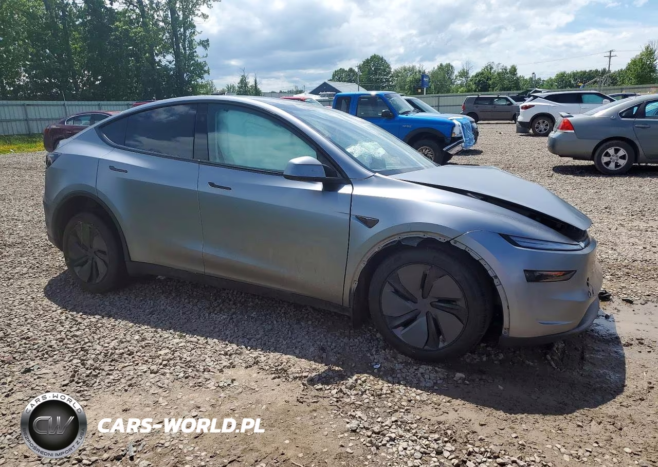 2026 Tesla Model Y VIN:7SAYGDEE8TA452729 - 4