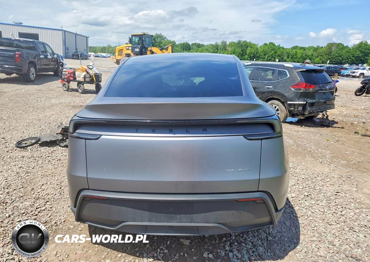 2026 Tesla Model Y VIN:7SAYGDEE8TA452729 - 6