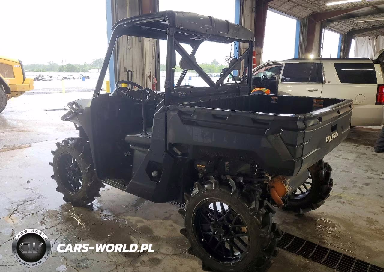 2024 Polaris Ranger Utility Vehicle VIN:4XATAE996R8700460 - 3
