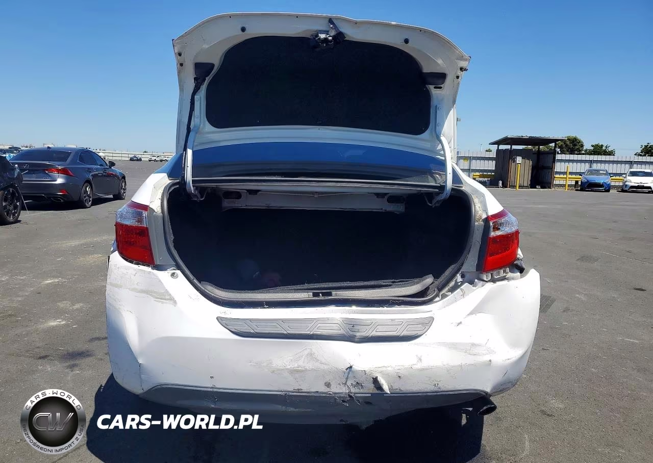 2016 Toyota Corolla S Plus VIN:2T1BURHE2GC597556 - 6