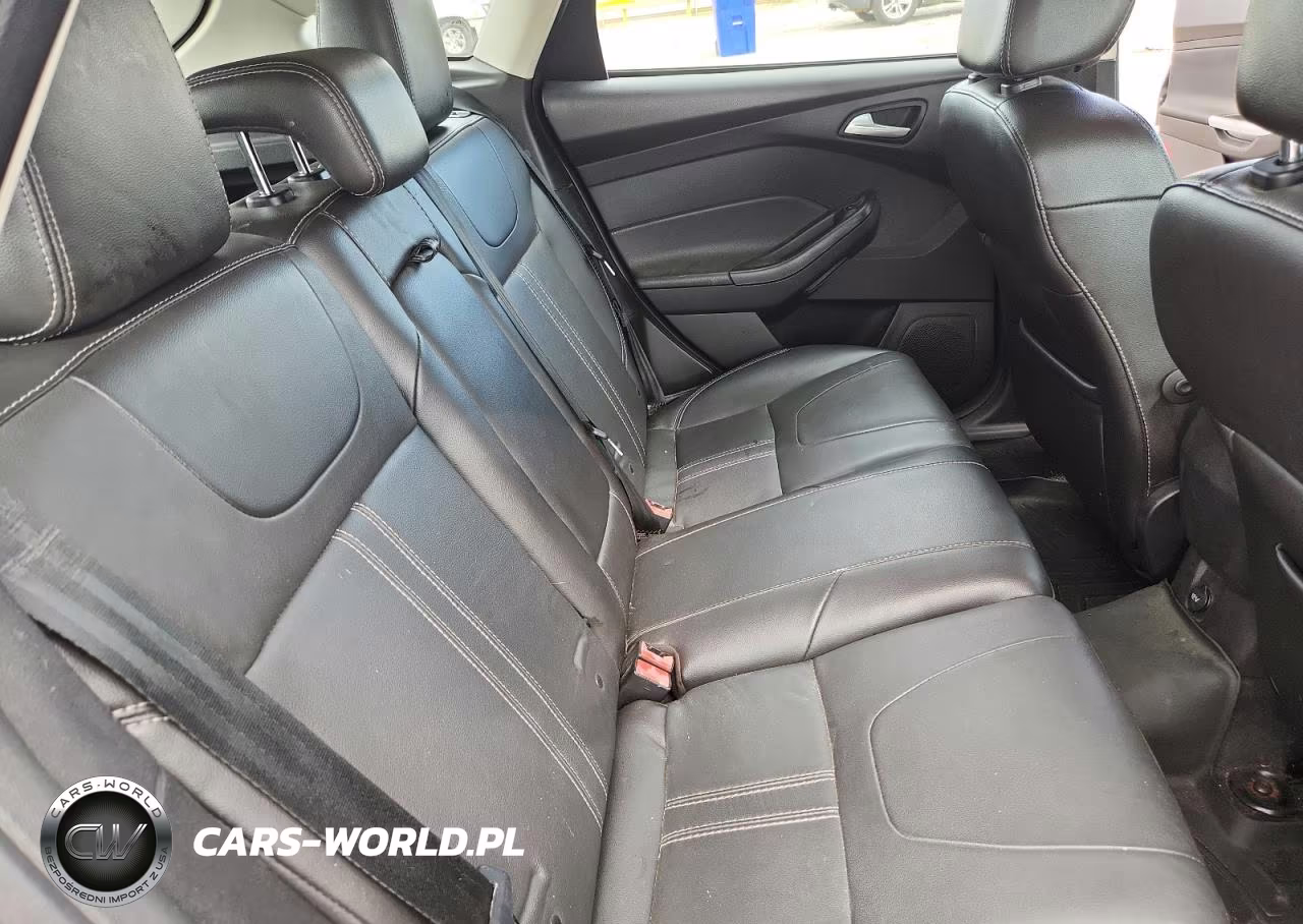 2014 Ford Focus Se VIN:1FADP3K21EL209949 - 10