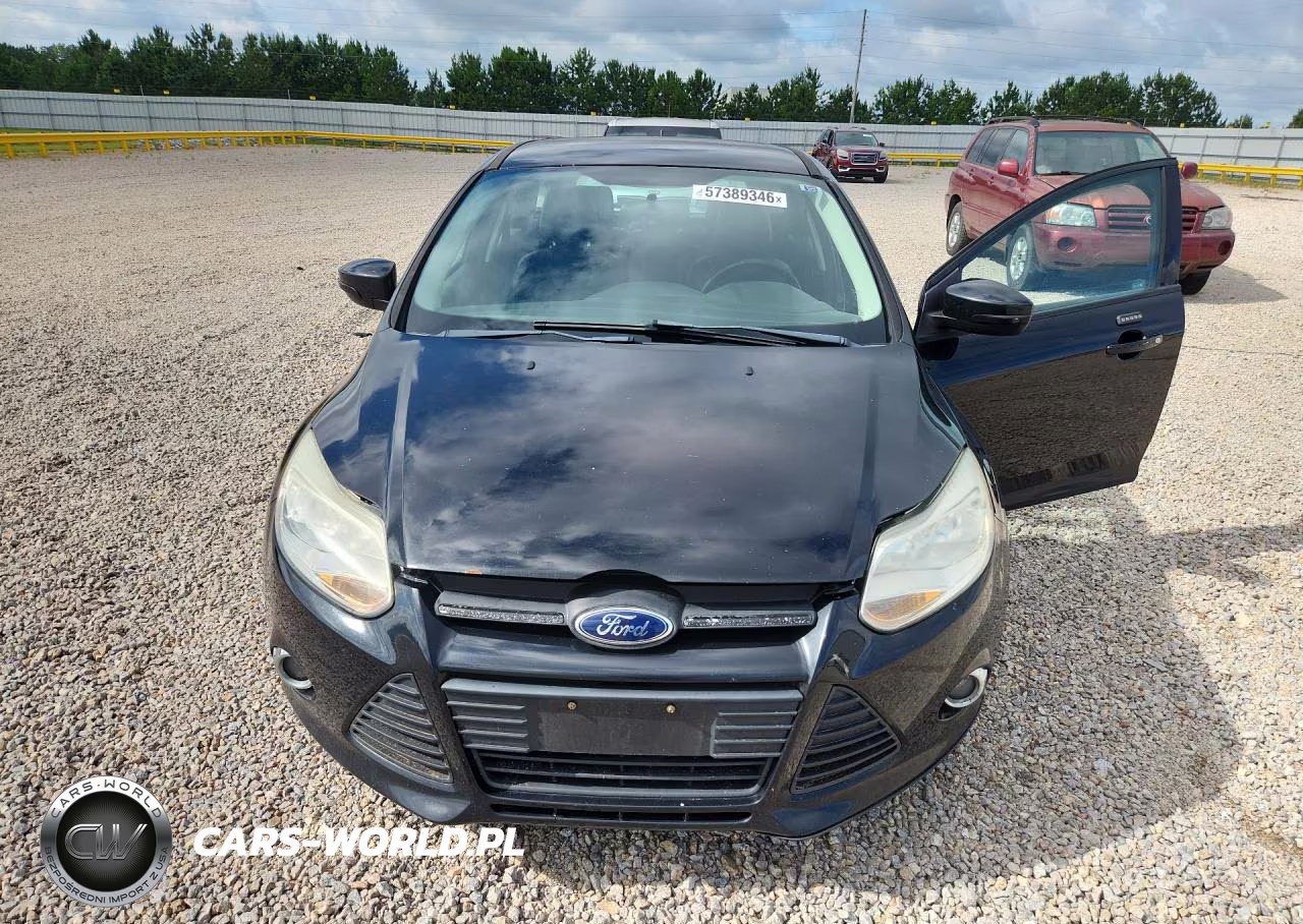 2014 Ford Focus Se VIN:1FADP3K21EL209949 - 5