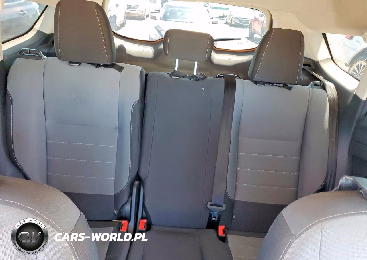 2018 Ford Escape S VIN:1FMCU0F7XJUB68689 - 10