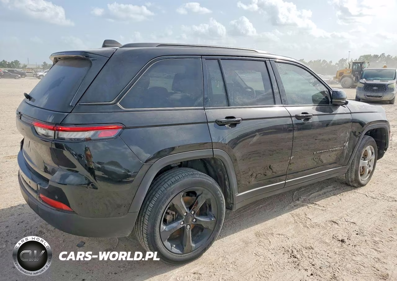 2024 Jeep Grand Cherokee Laredo VIN:1C4RJHAGXRC163281 - 3