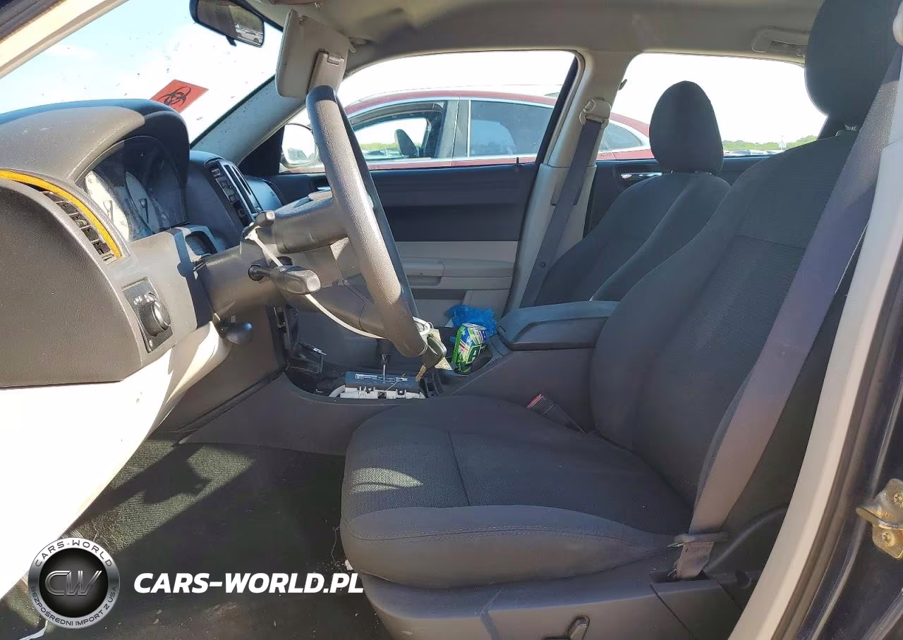 2005 Chrysler 300 VIN:2C3JA43R75H538477 - 7