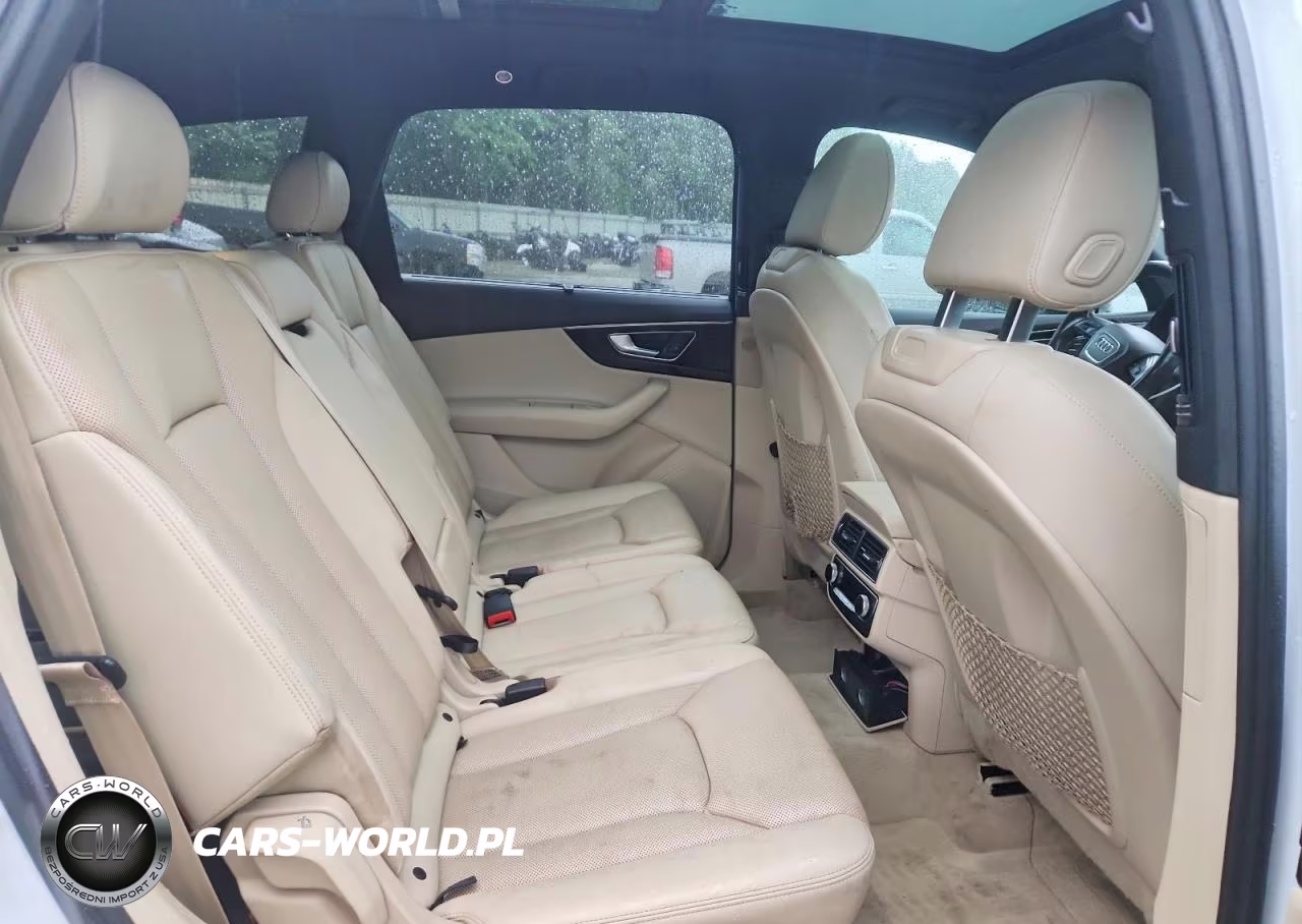 2017 Audi Q7 Premium Plus VIN:WA1LAAF79HD035297 - 11