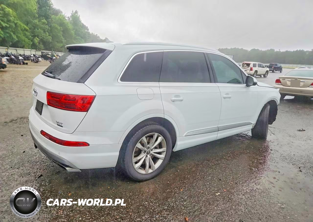 2017 Audi Q7 Premium Plus VIN:WA1LAAF79HD035297 - 3