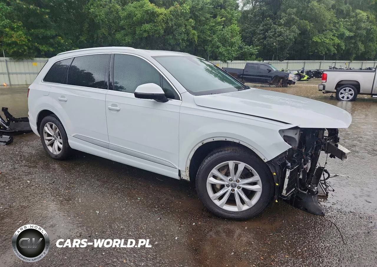 2017 Audi Q7 Premium Plus VIN:WA1LAAF79HD035297 - 4