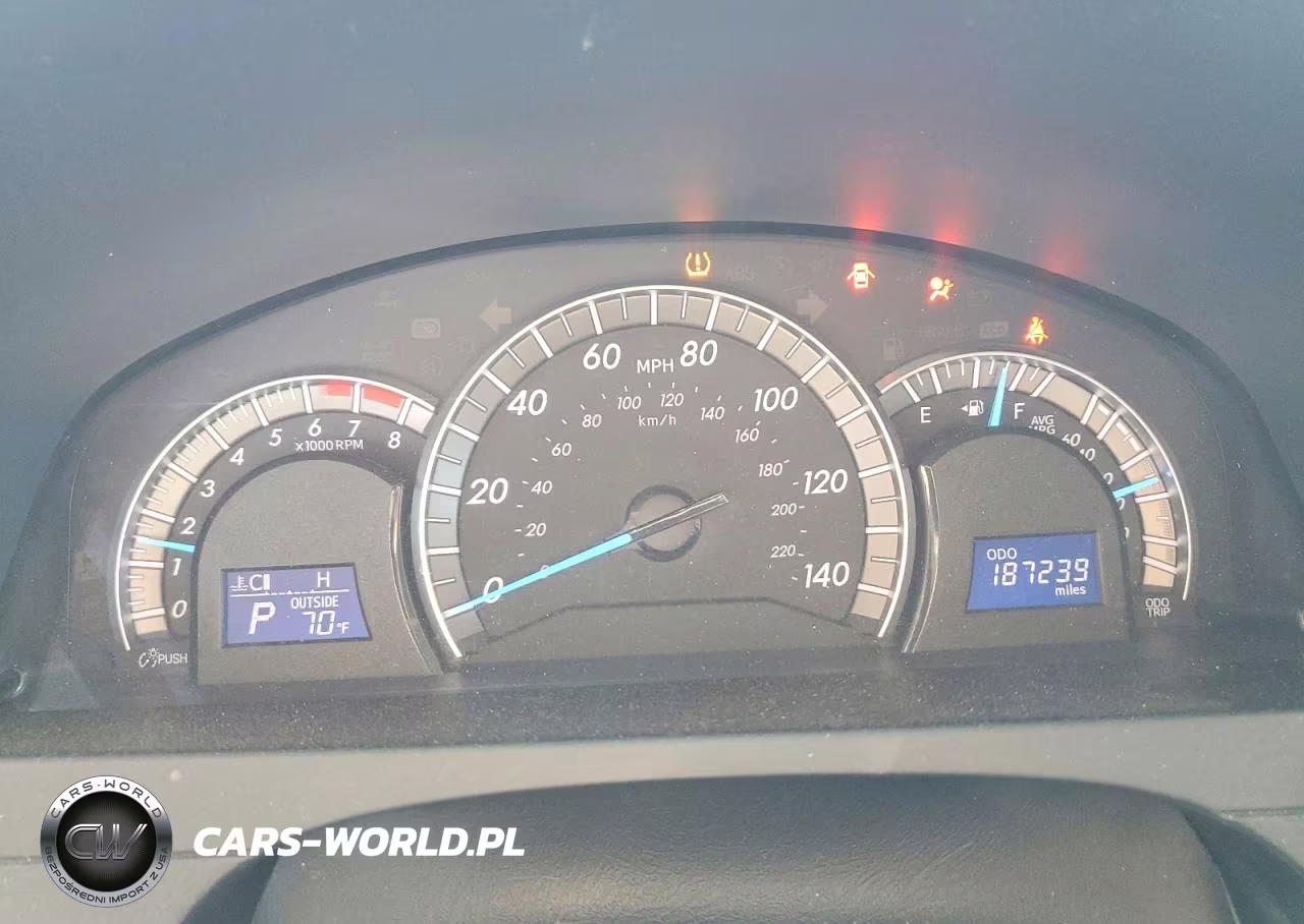 2014 Toyota Camry Se VIN:4T1BF1FK9EU366721 - 9