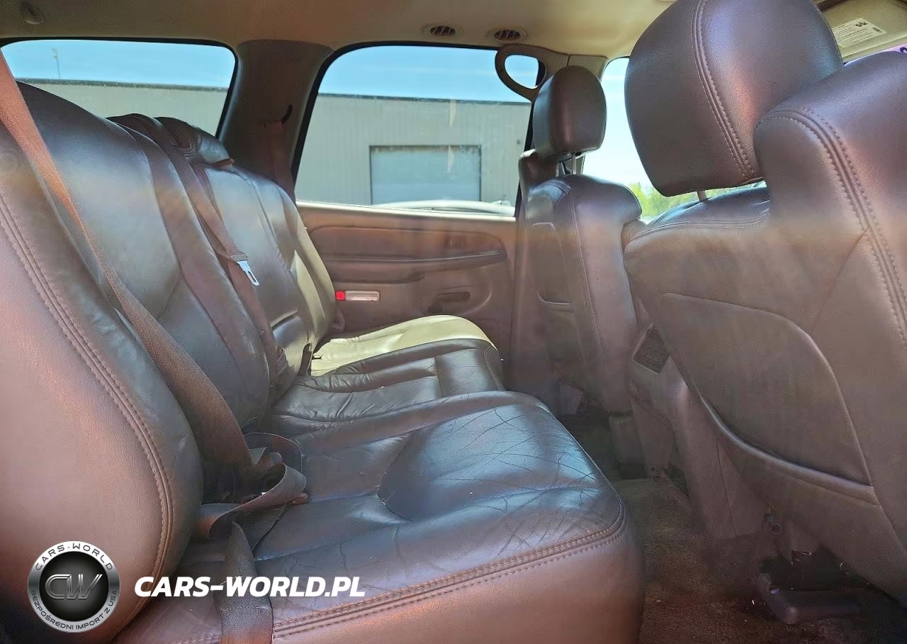 2003 Chevrolet Tahoe K1500 VIN:1GNEK13Z63J334037 - 10