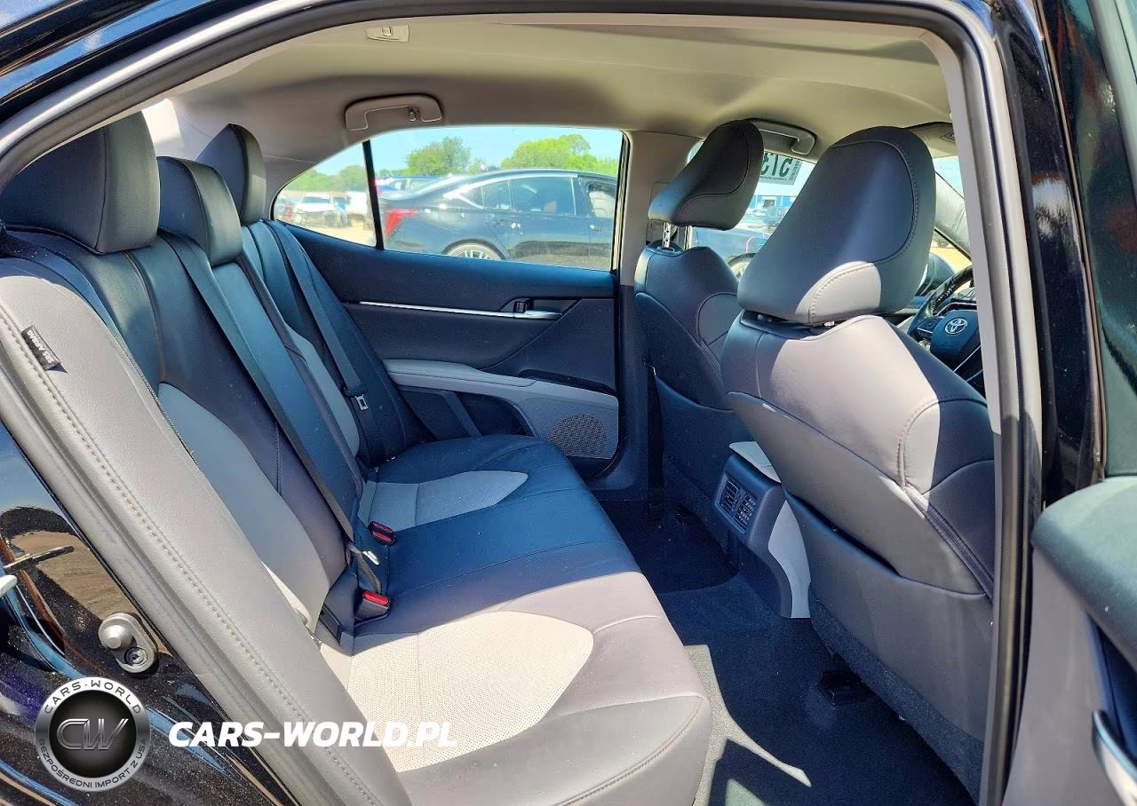 2020 Toyota Camry Xle VIN:4T1F11AK5LU962445 - 10