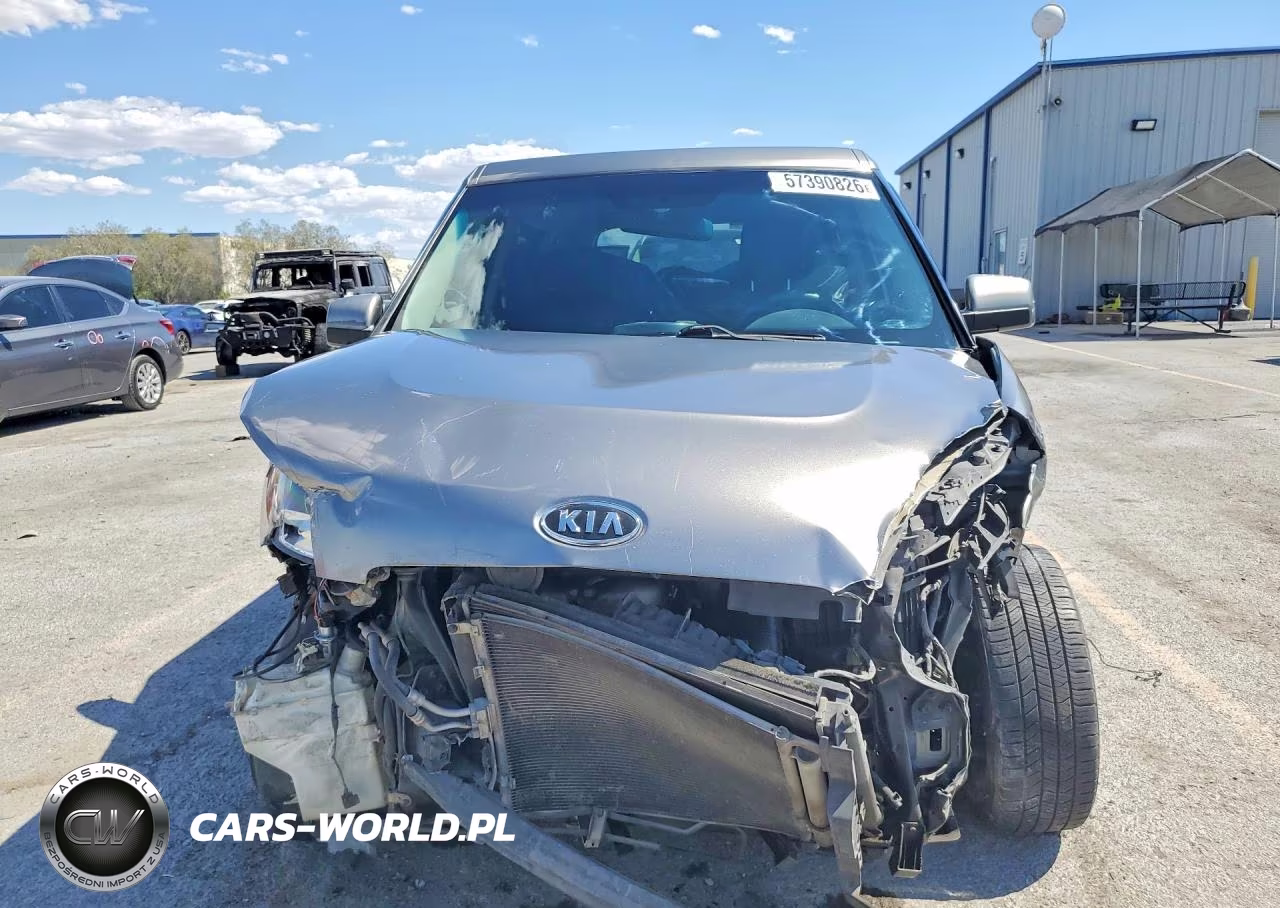 2010 Kia Soul + VIN:KNDJT2A23A7163175 - 5