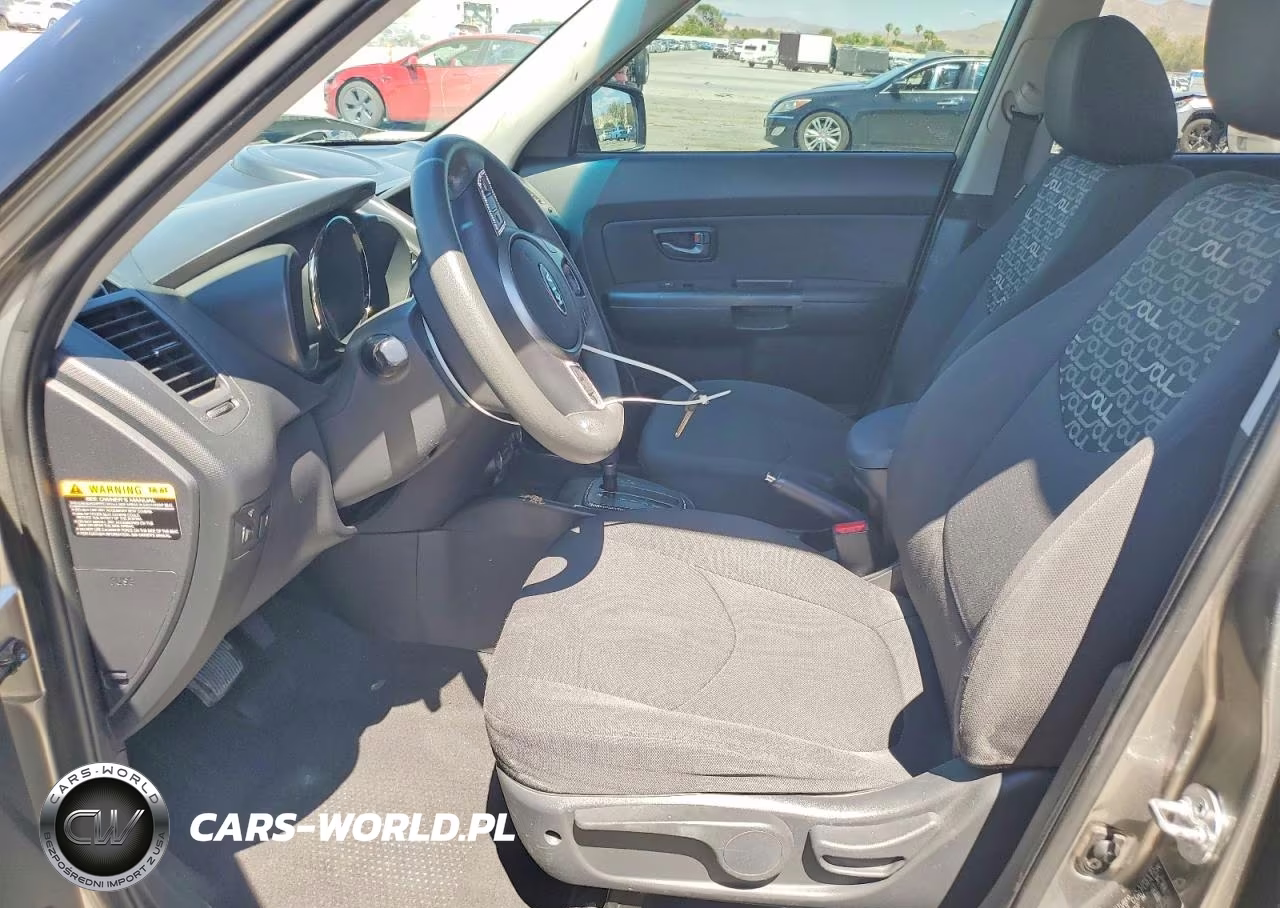 2010 Kia Soul + VIN:KNDJT2A23A7163175 - 7