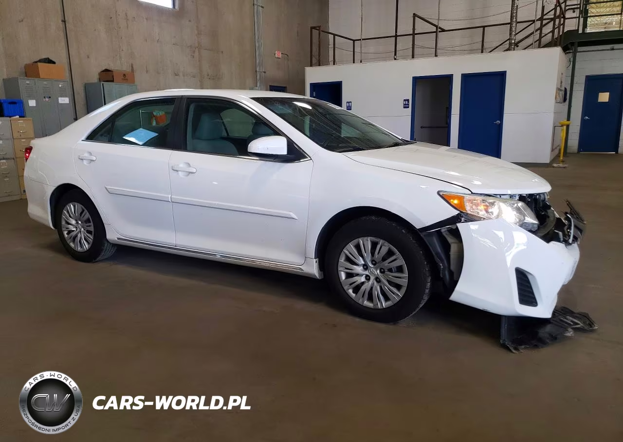 2012 Toyota Camry Le VIN:4T4BF1FK7CR245981 - 4