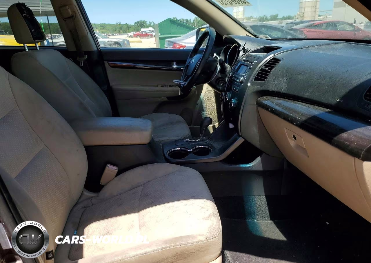 2012 Kia Sorento Lx VIN:5XYKT3A63CG248598 - 5