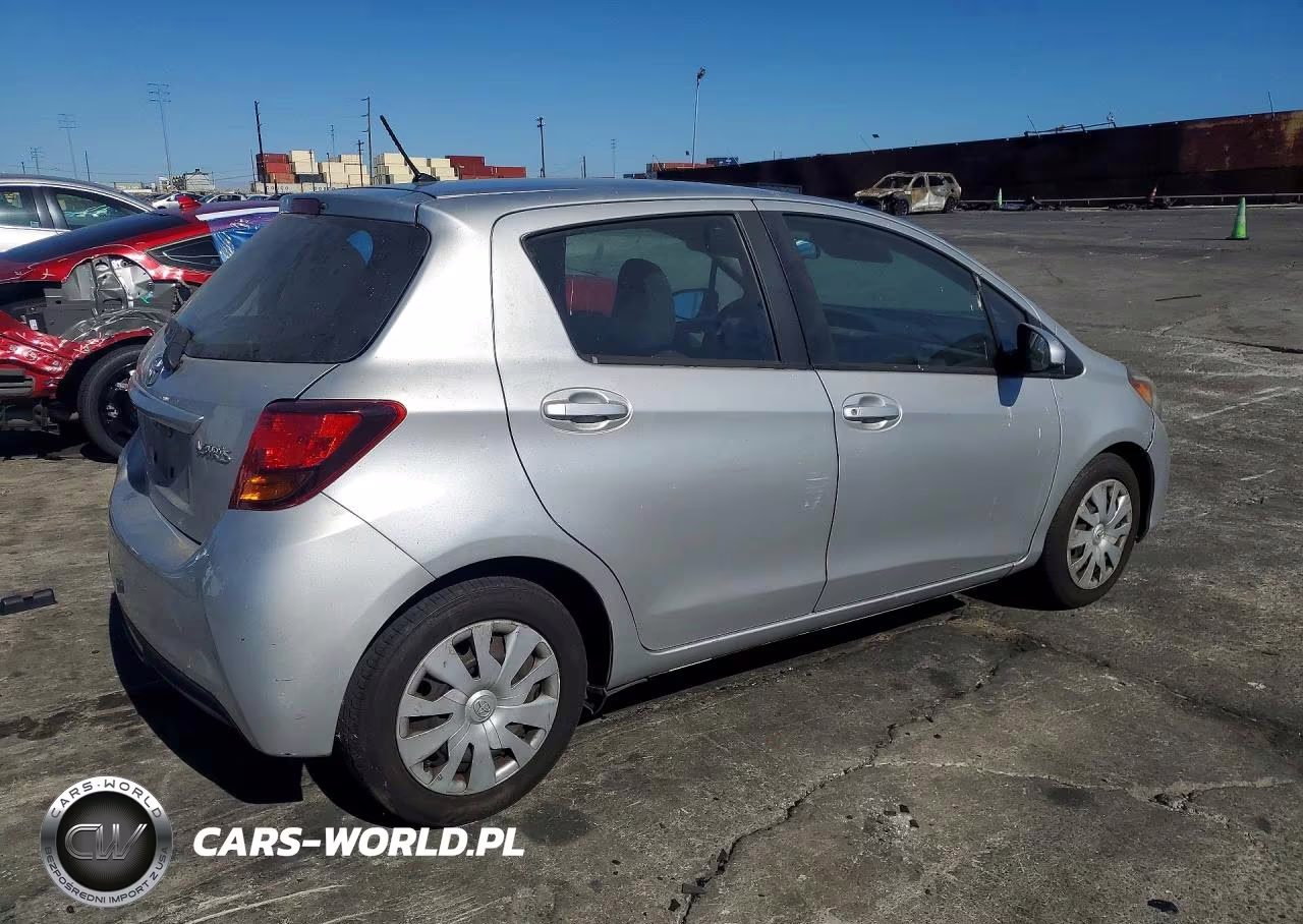 2015 Toyota Yaris 5-Door L VIN:VNKKTUD32FA033717 - 3