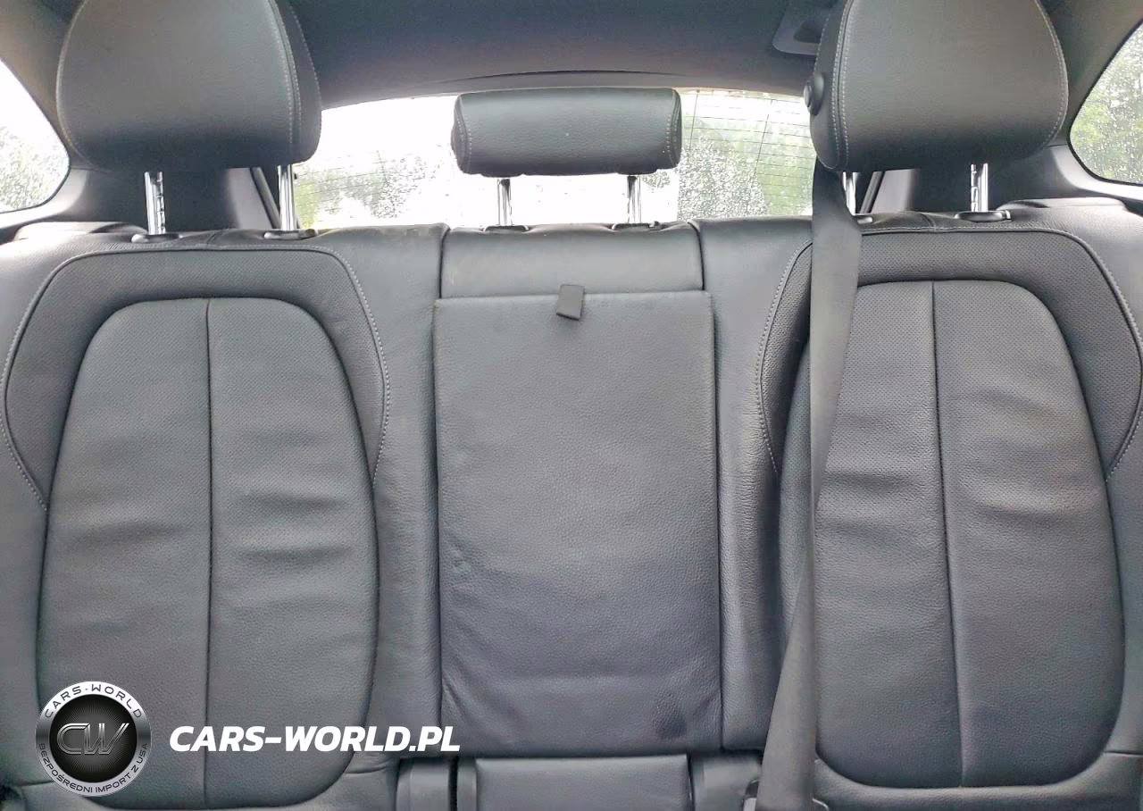 2018 BMW X1 xDrive28I VIN:WBXHT3C34J5L30815 - 10