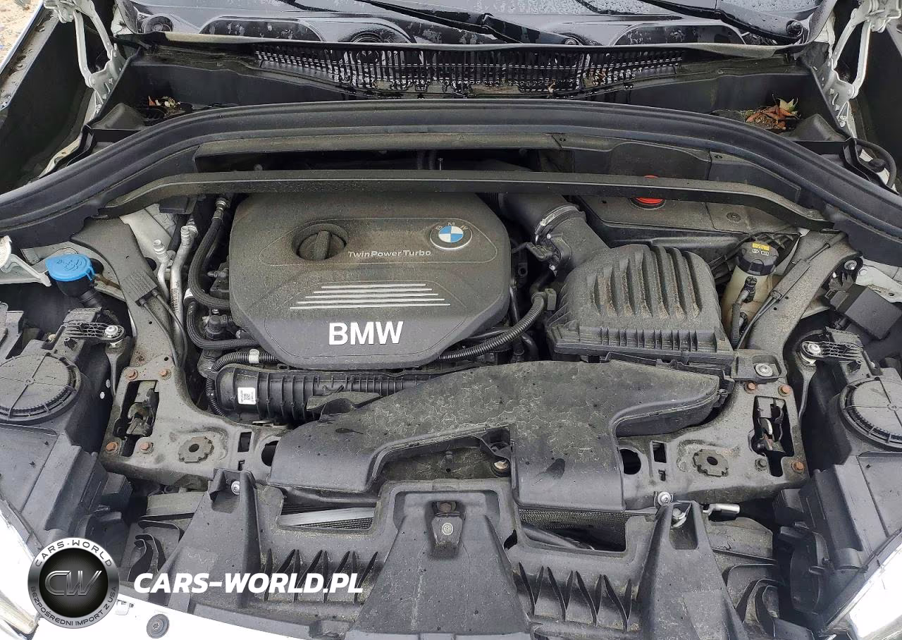 2018 BMW X1 xDrive28I VIN:WBXHT3C34J5L30815 - 12