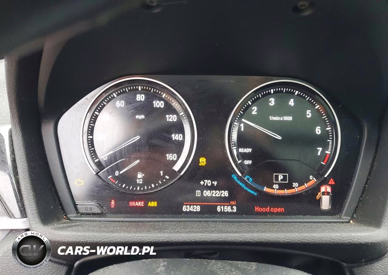 2018 BMW X1 xDrive28I VIN:WBXHT3C34J5L30815 - 9