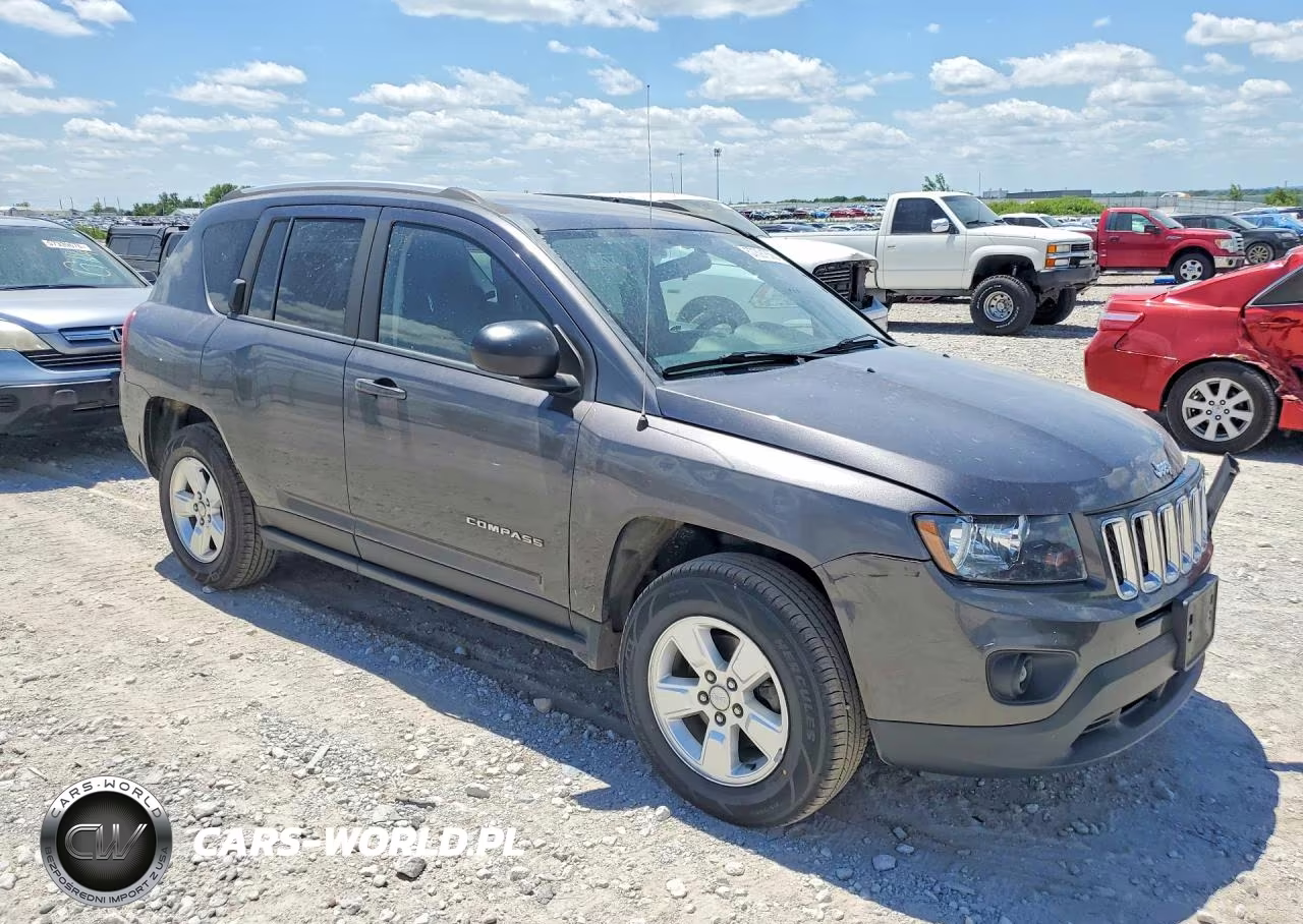 2015 Jeep Compass Sport VIN:1C4NJCBA4FD325794 - 4