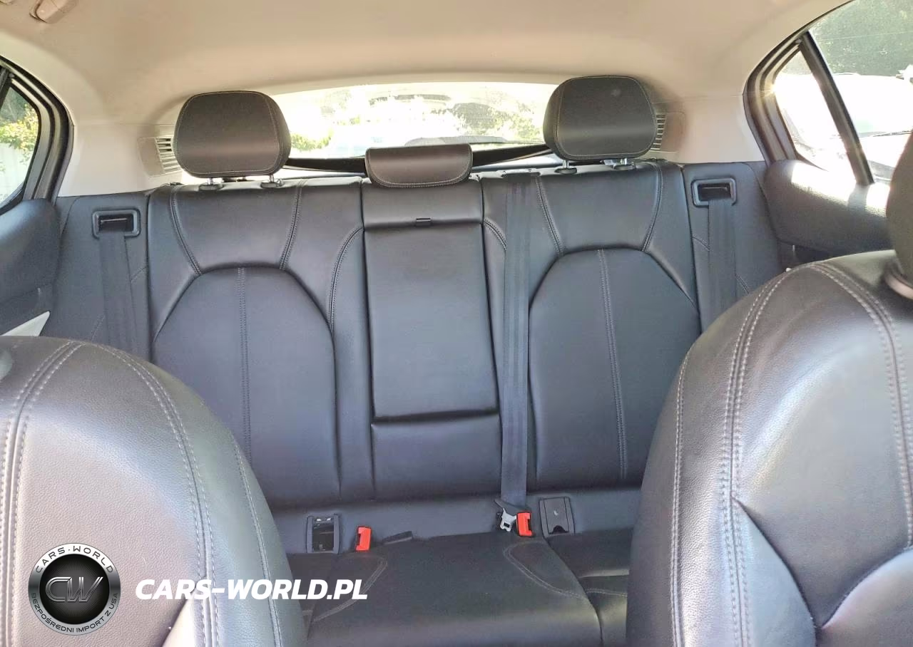 2020 Alfa Romeo Stelvio VIN:ZASPAJAN6L7C74852 - 10