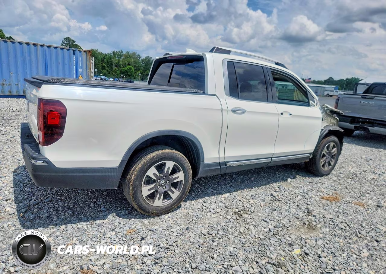 2017 Honda Ridgeline Rtl VIN:5FPYK3F76HB023645 - 3
