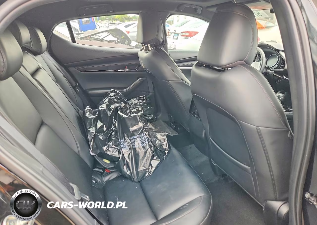 2024 Mazda 3 Preferred VIN:JM1BPALMXR1714377 - 10