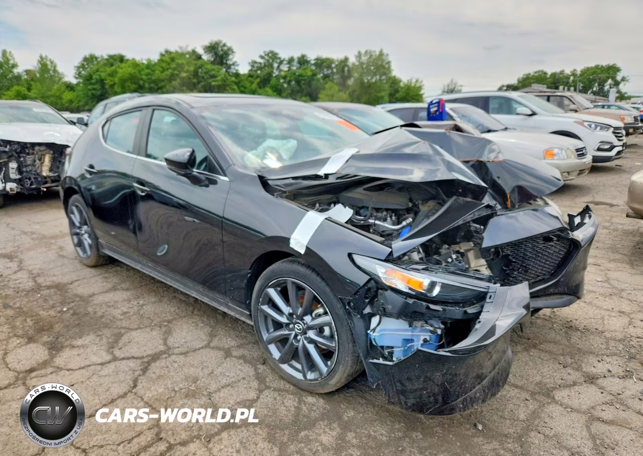 2024 Mazda 3 Preferred VIN:JM1BPALMXR1714377 - 4