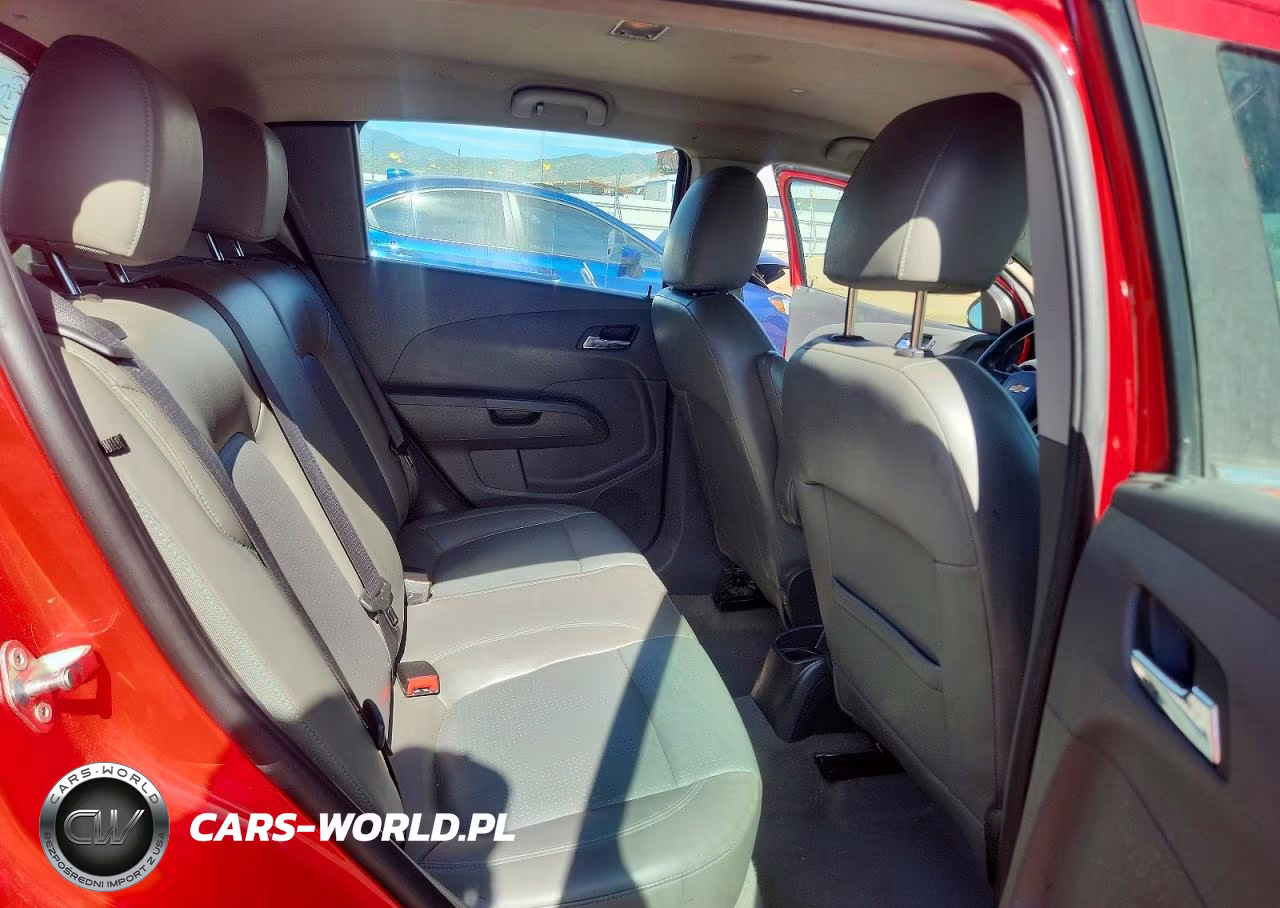 2015 Chevrolet Sonic VIN:1G1JE6SB0F4119393 - 10