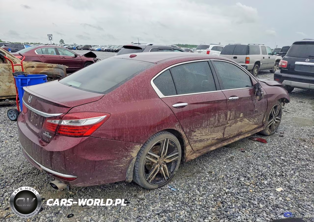 2017 Honda Accord Touring VIN:1HGCR3F96HA008590 - 3