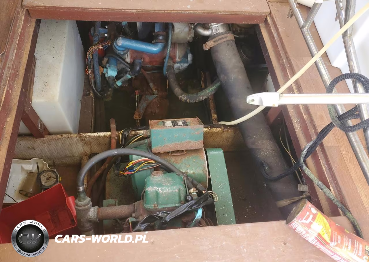 1979 Mainship Trawler VIN:MPC00366M79J - 7