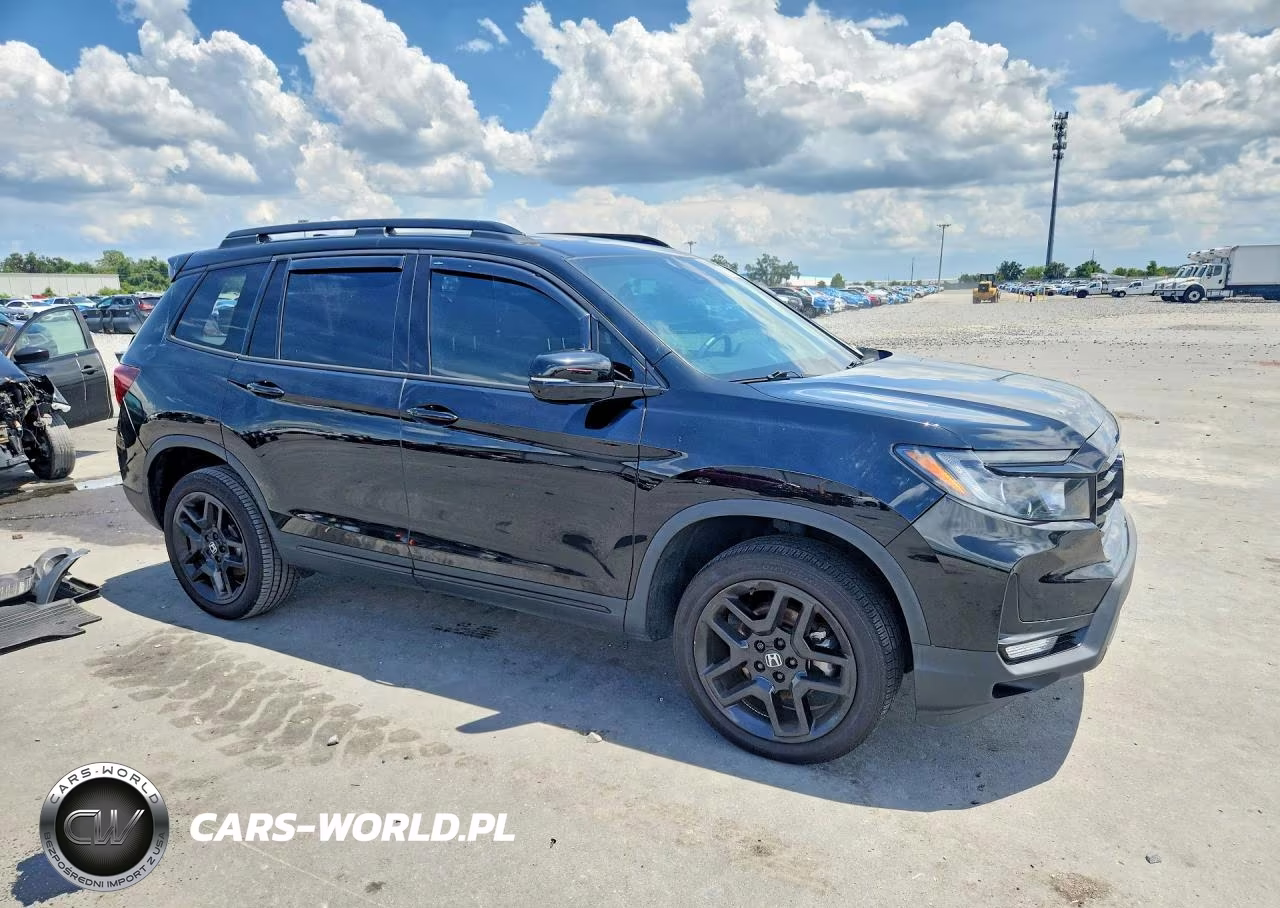 2024 Honda Passport Black Edition VIN:5FNYF8H89RB009935 - 4