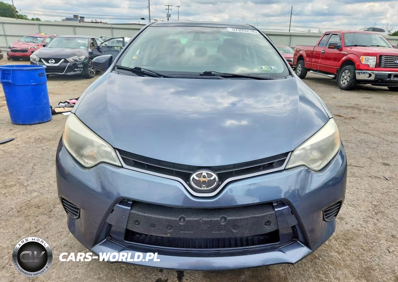 2015 Toyota Corolla Le VIN:2T1BURHE2FC270900 - 5