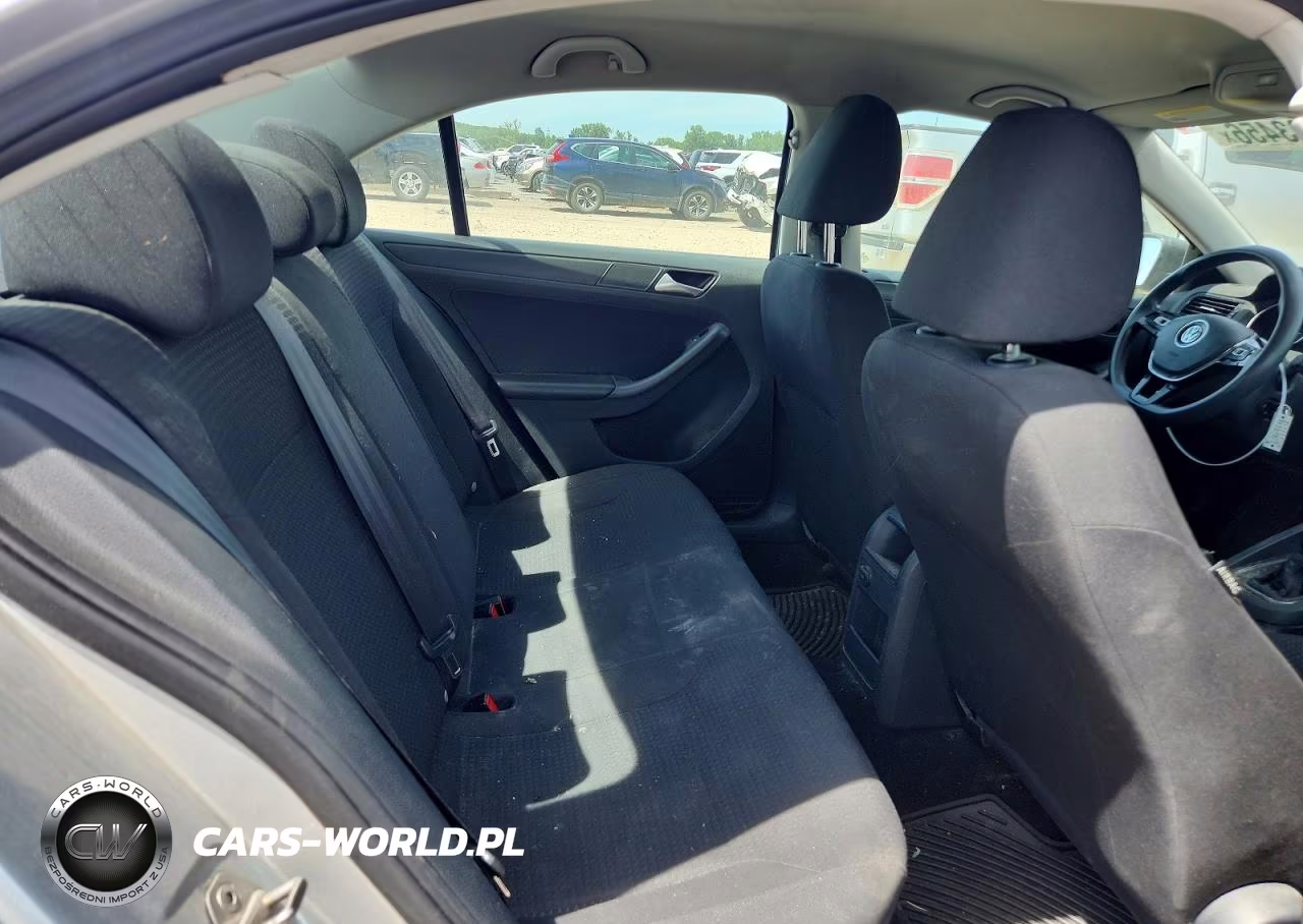 2016 Volkswagen Jetta S VIN:3VW267AJ8GM305127 - 10