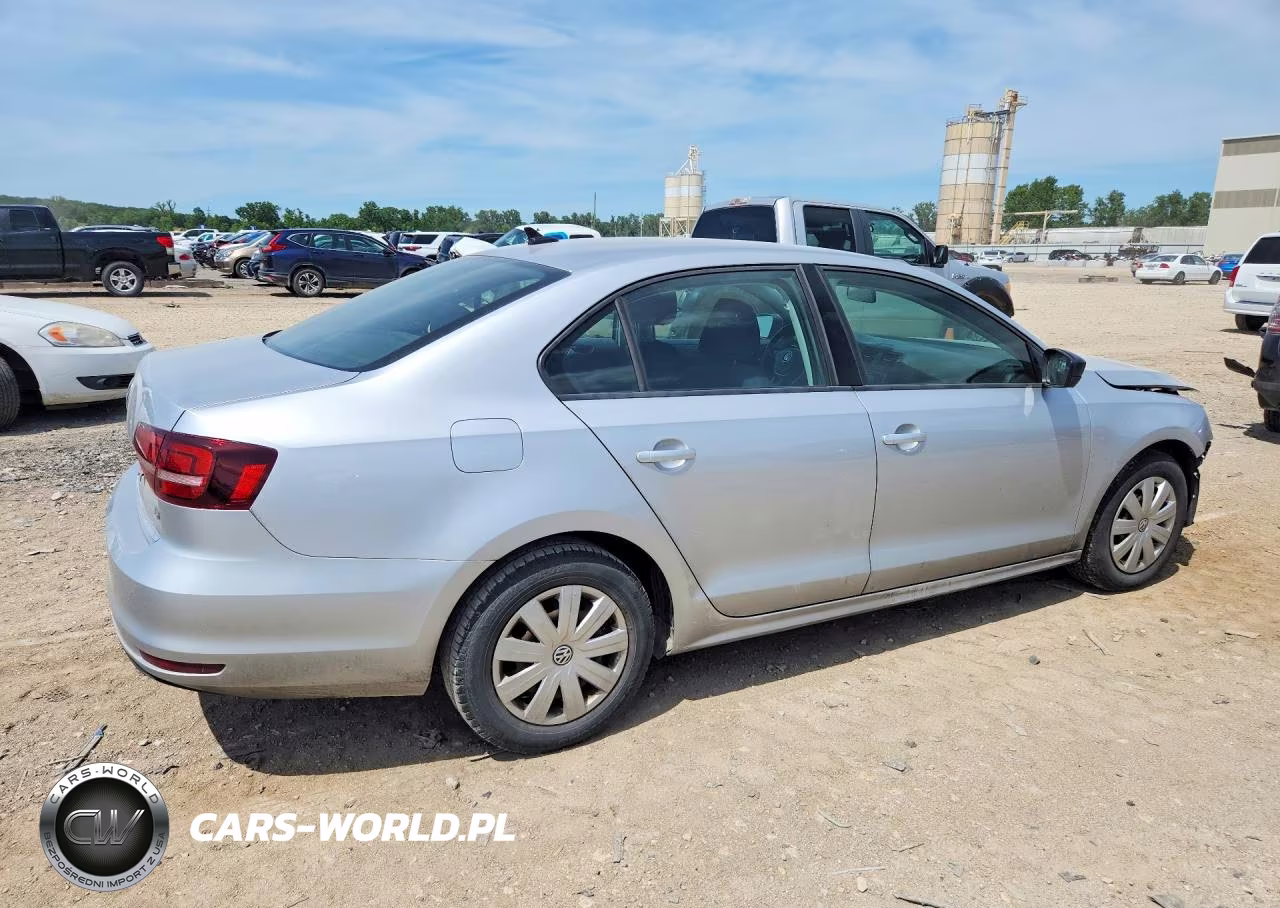 2016 Volkswagen Jetta S VIN:3VW267AJ8GM305127 - 3