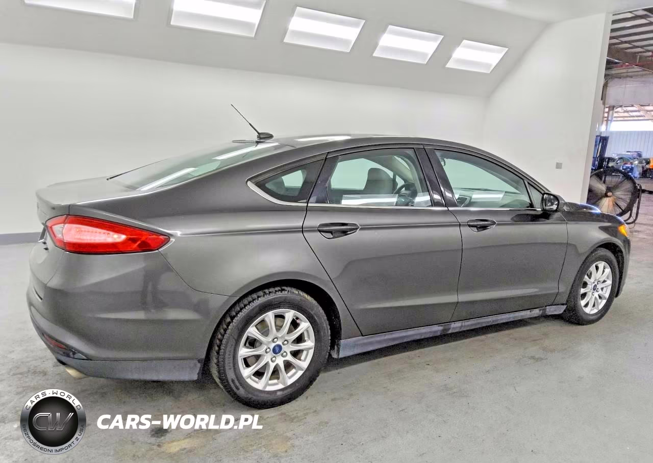 2016 Ford Fusion S VIN:3FA6P0G74GR147401 - 3