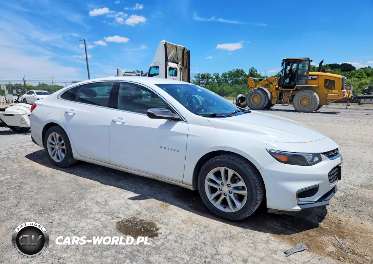 2018 Chevrolet Malibu Lt VIN:1G1ZD5ST0JF153792 - 4