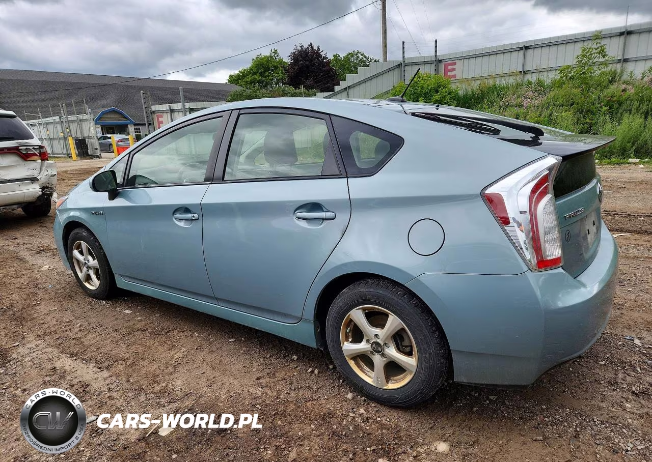 2015 Toyota Prius Three VIN:JTDKN3DU8F1920146 - 2