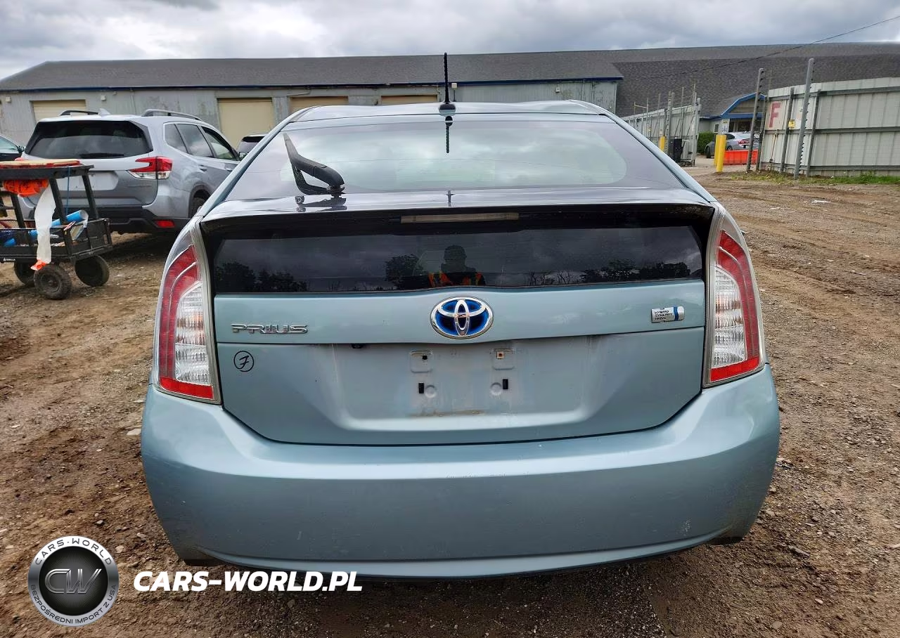 2015 Toyota Prius Three VIN:JTDKN3DU8F1920146 - 6