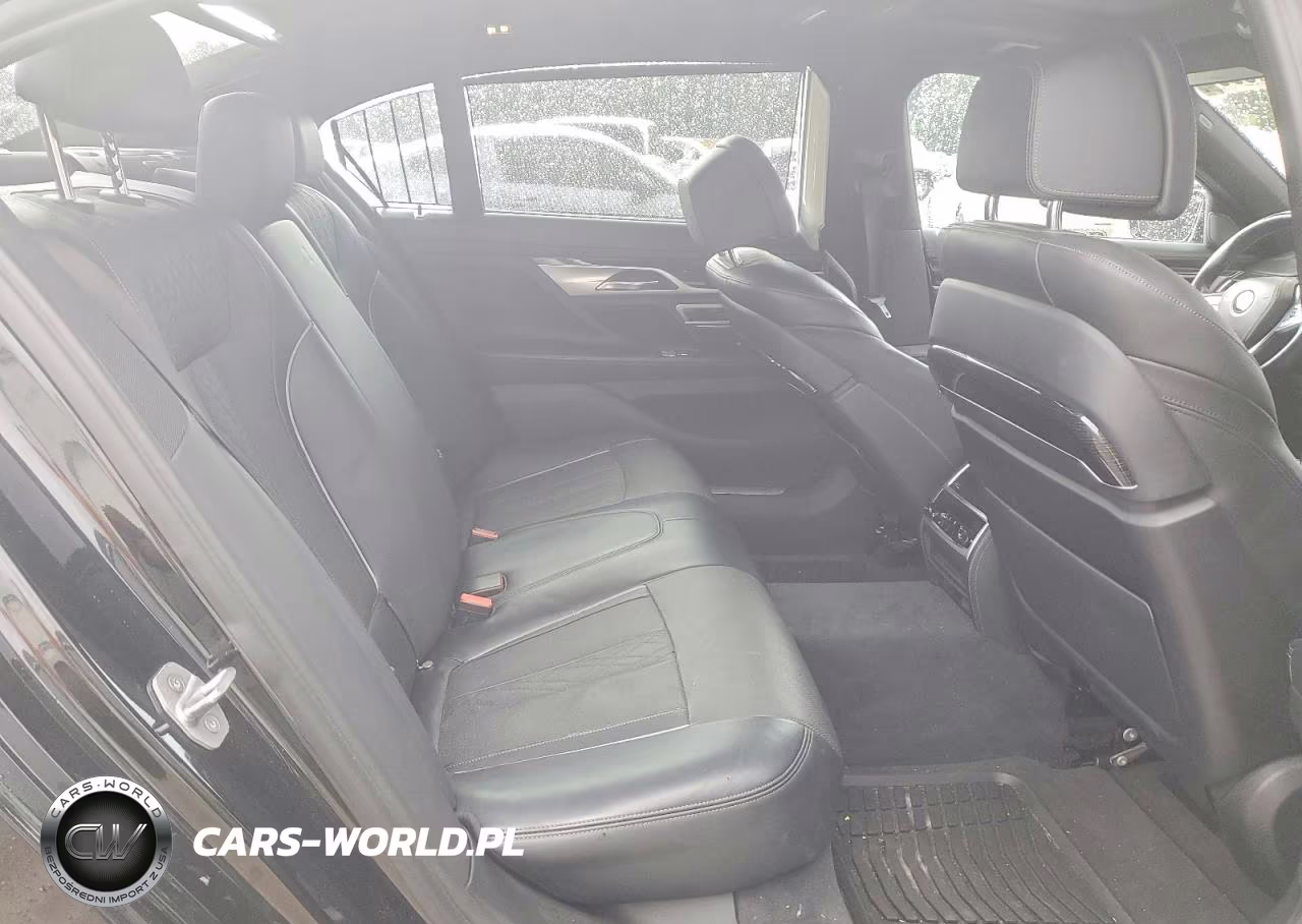 2017 BMW 740 I VIN:WBA7E2C34HG740796 - 10