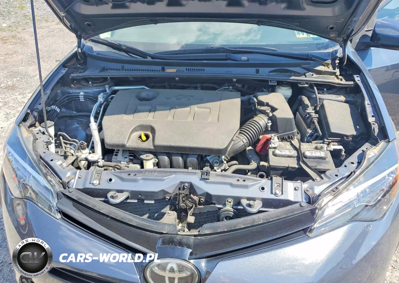 2018 Toyota Corolla L VIN:2T1BURHE0JC994190 - 11
