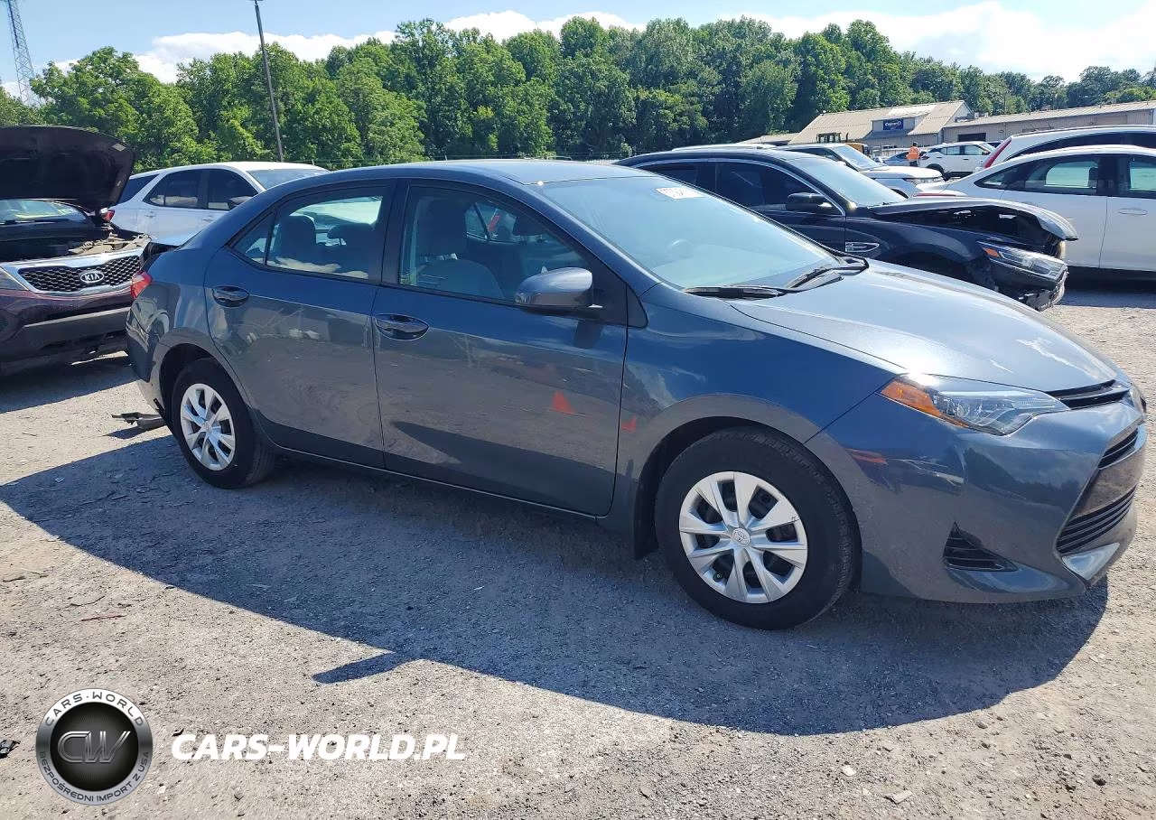 2018 Toyota Corolla L VIN:2T1BURHE0JC994190 - 4