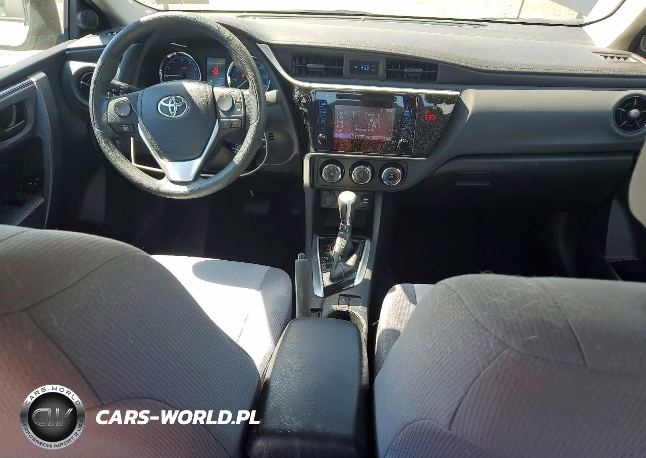 2018 Toyota Corolla L VIN:2T1BURHE0JC994190 - 8