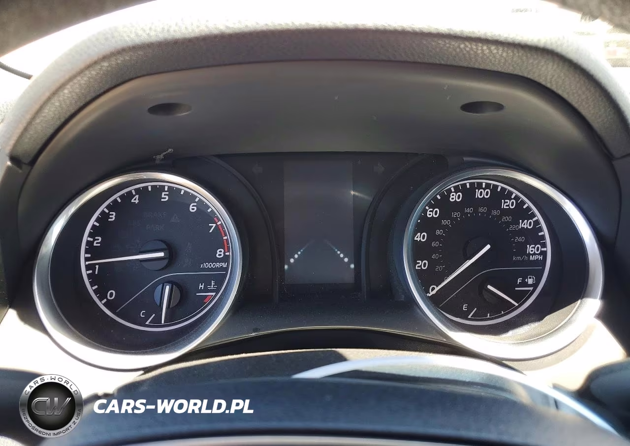 2018 Toyota Camry Le VIN:4T1B11HKXJU501498 - 9