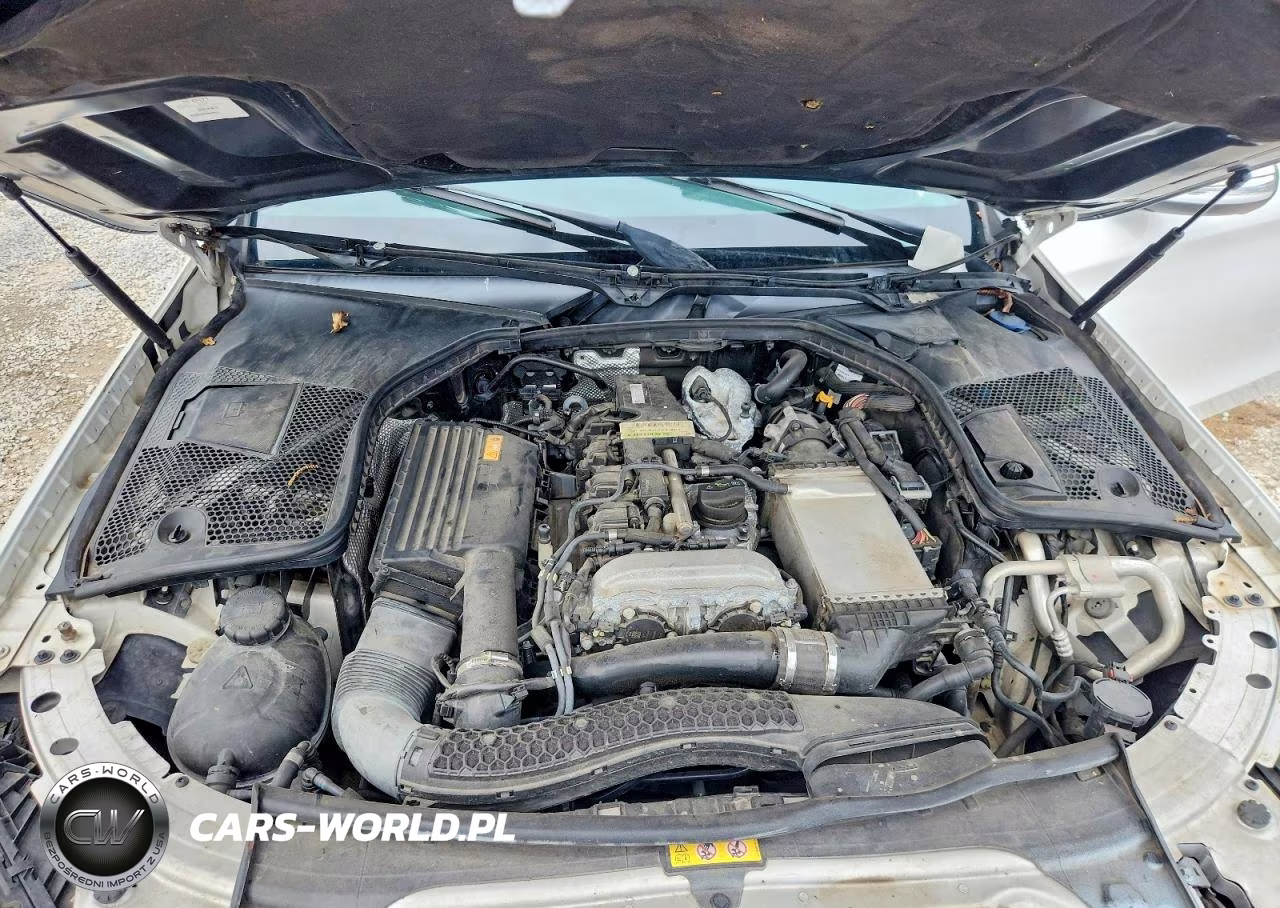 2018 Mercedes-Benz C 300 VIN:55SWF4JB6JU245340 - 11