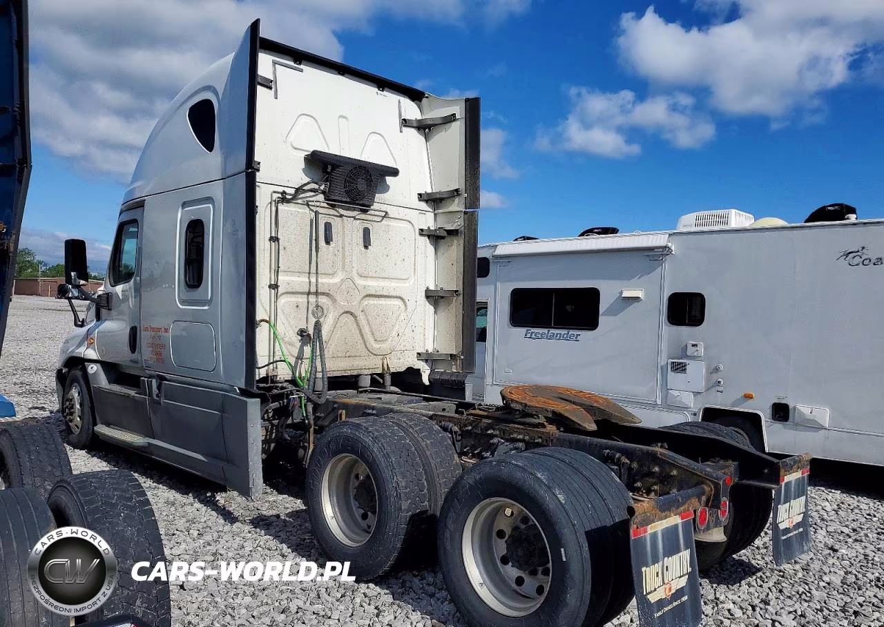 2019 Freightliner Cascadia 125 Semi Truck VIN:3AKJGLDR8KDKG6407 - 3