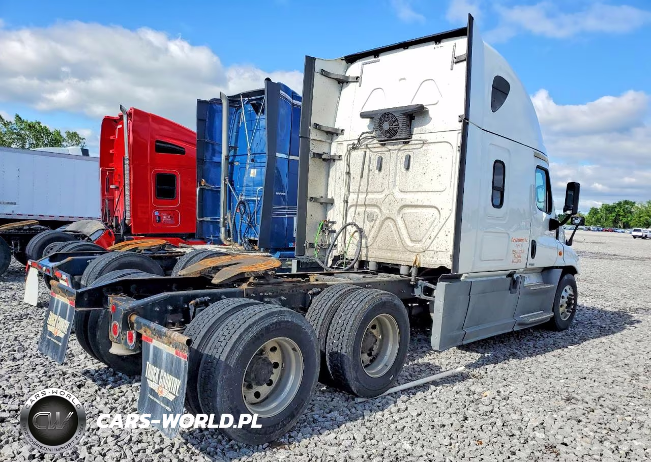 2019 Freightliner Cascadia 125 Semi Truck VIN:3AKJGLDR8KDKG6407 - 4