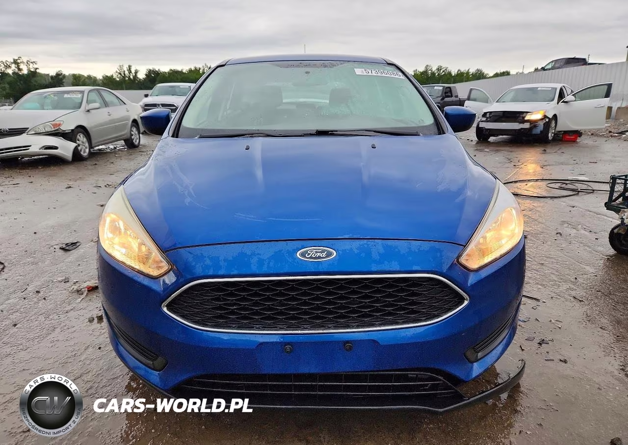 2018 Ford Focus Se VIN:1FADP3K25JL272286 - 5